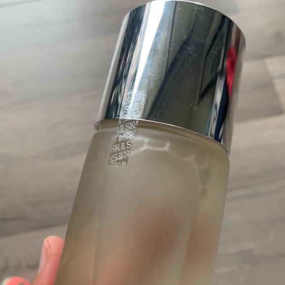 SK-II
Facial Treatment Essence (Pitera Essence) - Picture 3 of 4